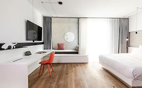 KPM Hotel&Residences
